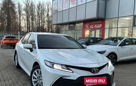 Toyota Camry, 2021 год, 2 400 000 рублей, 5 фотография
