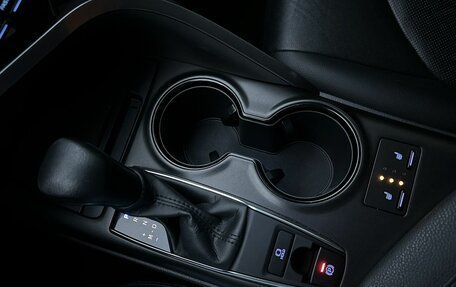Toyota Camry, 2021 год, 2 400 000 рублей, 13 фотография