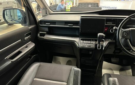 Honda Stepwgn IV, 2015 год, 1 999 000 рублей, 14 фотография