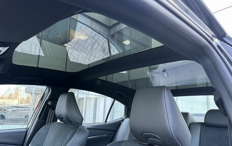 Toyota Camry, 2025 год, 4 690 000 рублей, 24 фотография