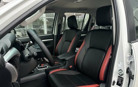 Toyota Hilux VIII, 2024 год, 6 399 000 рублей, 16 фотография