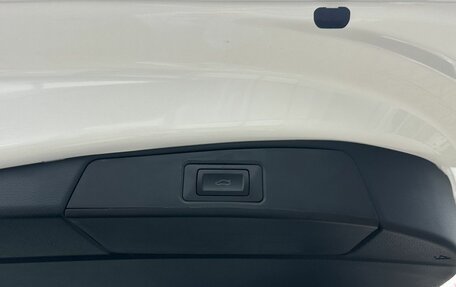 Toyota RAV4, 2025 год, 4 350 000 рублей, 21 фотография