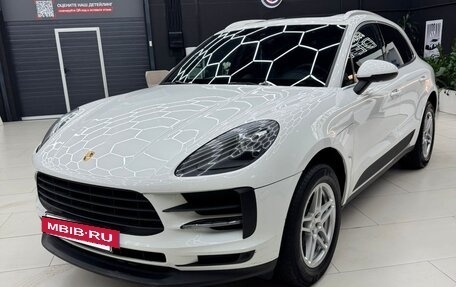 Porsche Macan I рестайлинг, 2021 год, 6 090 000 рублей, 2 фотография