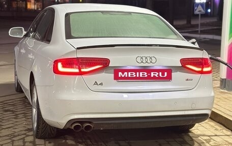 Audi A4, 2015 год, 650 000 рублей, 3 фотография