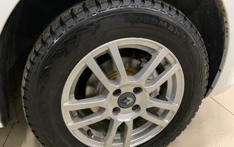 Renault Logan II, 2016 год, 658 000 рублей, 28 фотография