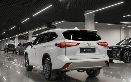 Toyota Highlander, 2025 год, 6 150 000 рублей, 4 фотография