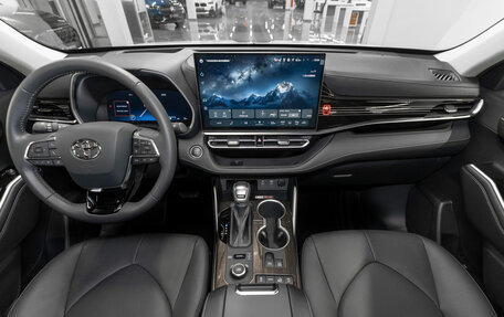 Toyota Highlander, 2025 год, 6 150 000 рублей, 8 фотография