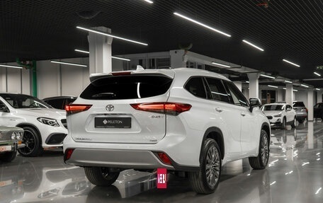 Toyota Highlander, 2025 год, 6 150 000 рублей, 5 фотография