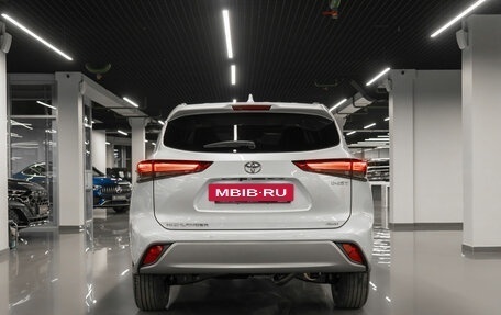 Toyota Highlander, 2025 год, 6 150 000 рублей, 6 фотография