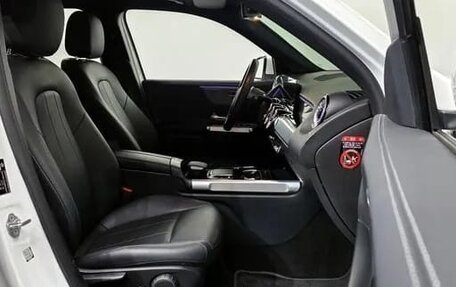 Mercedes-Benz GLB, 2022 год, 3 500 000 рублей, 6 фотография