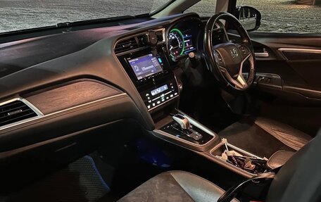 Honda Shuttle II, 2016 год, 1 050 000 рублей, 7 фотография