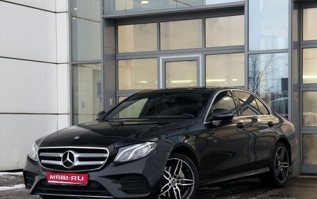 Mercedes-Benz E-Класс, 2018 год, 2 700 000 рублей, 1 фотография