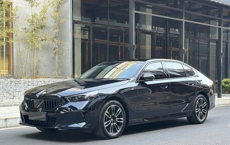 BMW 5 серия, 2025 год, 7 450 000 рублей, 1 фотография