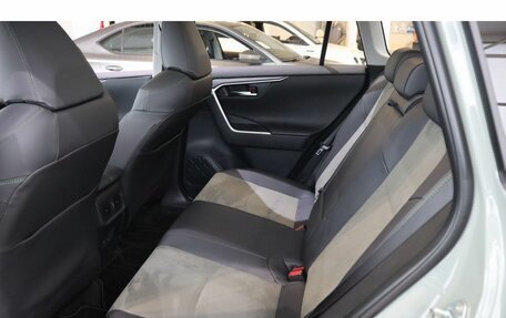 Toyota RAV4, 2025 год, 4 450 000 рублей, 11 фотография