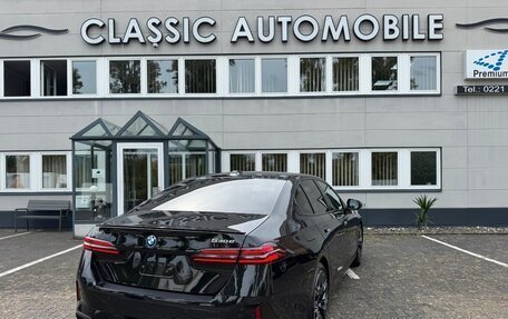 BMW 5 серия, 2025 год, 3 700 000 рублей, 5 фотография