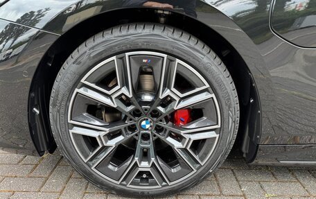 BMW 5 серия, 2025 год, 3 700 000 рублей, 8 фотография