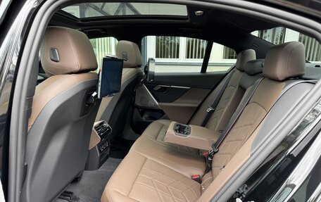 BMW 5 серия, 2025 год, 3 700 000 рублей, 22 фотография