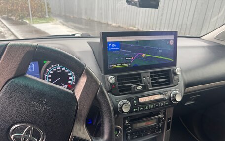 Toyota Land Cruiser Prado 150 рестайлинг 2, 2013 год, 3 600 000 рублей, 11 фотография