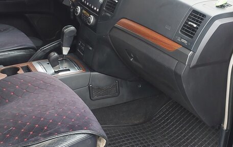 Mitsubishi Pajero IV, 2007 год, 1 080 000 рублей, 9 фотография