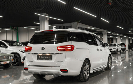 KIA Carnival III, 2019 год, 2 980 150 рублей, 5 фотография