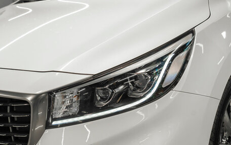 KIA Carnival III, 2019 год, 2 980 150 рублей, 32 фотография