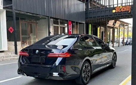 BMW 5 серия, 2025 год, 7 450 000 рублей, 6 фотография