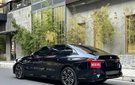 BMW 5 серия, 2025 год, 7 450 000 рублей, 4 фотография