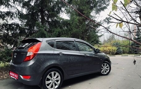 Hyundai Solaris II рестайлинг, 2011 год, 739 000 рублей, 1 фотография