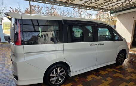 Honda Stepwgn IV, 2016 год, 1 950 000 рублей, 5 фотография