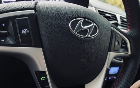 Hyundai Solaris II рестайлинг, 2011 год, 739 000 рублей, 13 фотография