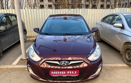 Hyundai Solaris II рестайлинг, 2011 год, 590 000 рублей, 4 фотография