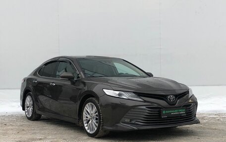 Toyota Camry, 2021 год, 3 300 000 рублей, 3 фотография