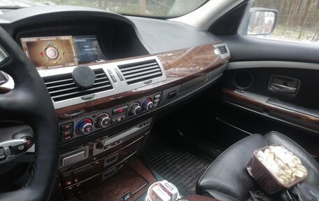 BMW 7 серия, 2003 год, 455 000 рублей, 11 фотография