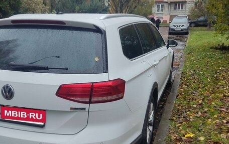 Volkswagen Passat B8 рестайлинг, 2018 год, 2 650 000 рублей, 7 фотография