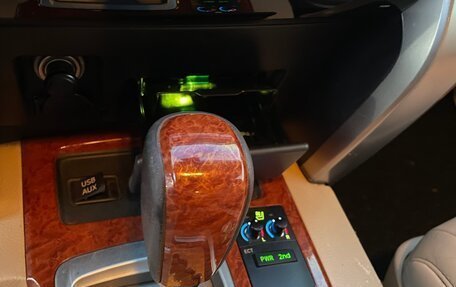 Toyota Land Cruiser 200, 2012 год, 3 100 000 рублей, 16 фотография