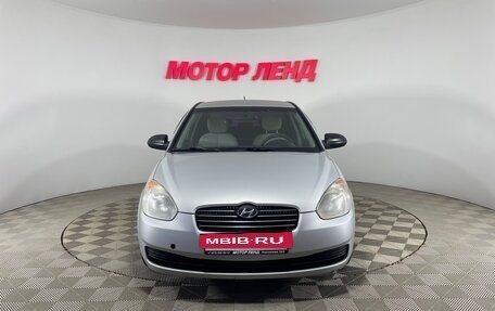 Hyundai Verna II, 2007 год, 317 000 рублей, 2 фотография