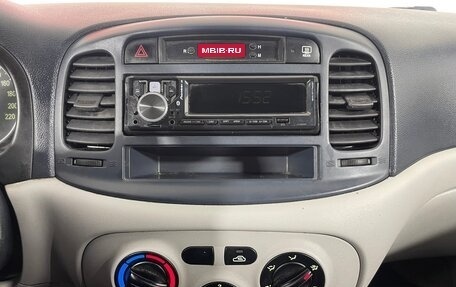 Hyundai Verna II, 2007 год, 317 000 рублей, 16 фотография