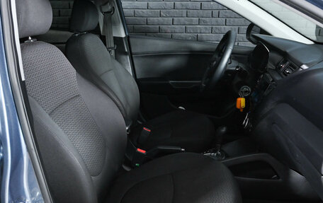 KIA Rio III рестайлинг, 2013 год, 910 000 рублей, 12 фотография