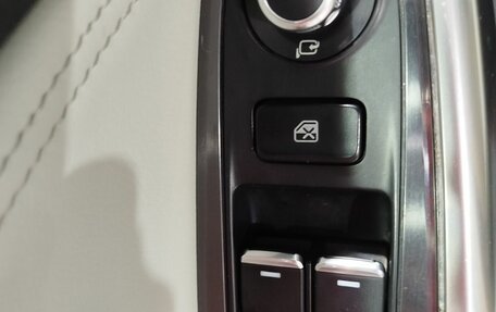 Mazda 6, 2015 год, 1 890 000 рублей, 20 фотография