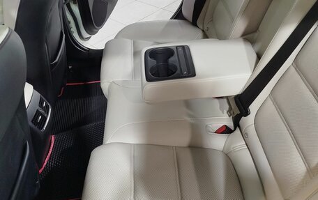 Mazda 6, 2015 год, 1 890 000 рублей, 22 фотография