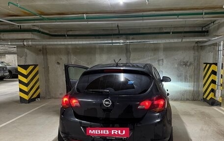 Opel Astra J, 2011 год, 550 000 рублей, 4 фотография