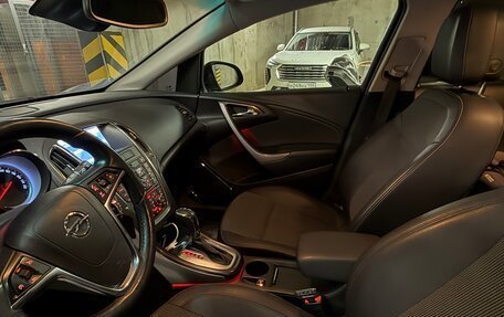 Opel Astra J, 2011 год, 550 000 рублей, 9 фотография