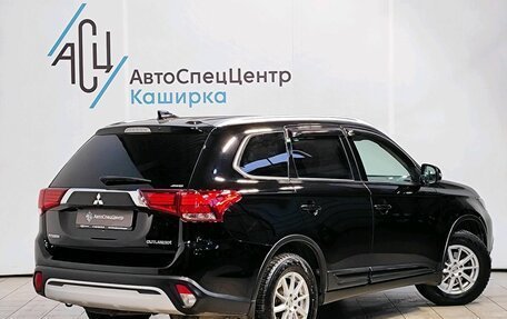 Mitsubishi Outlander III рестайлинг 3, 2019 год, 1 849 000 рублей, 2 фотография