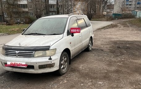 Mitsubishi Chariot III, 1998 год, 270 000 рублей, 2 фотография