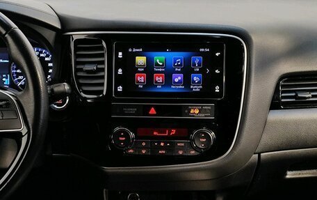 Mitsubishi Outlander III рестайлинг 3, 2019 год, 1 849 000 рублей, 8 фотография