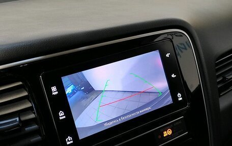 Mitsubishi Outlander III рестайлинг 3, 2019 год, 1 849 000 рублей, 13 фотография