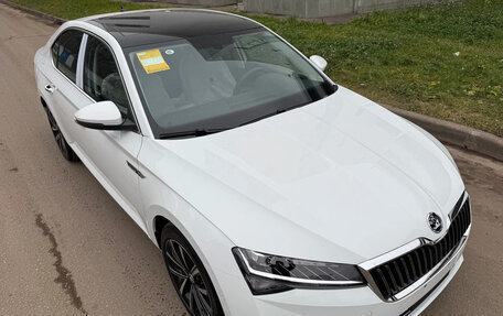 Skoda Superb III рестайлинг, 2025 год, 2 450 000 рублей, 9 фотография