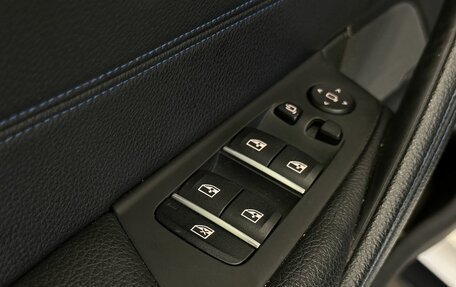 BMW 5 серия, 2019 год, 3 997 300 рублей, 15 фотография