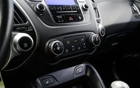 Hyundai ix35 I рестайлинг, 2013 год, 1 400 000 рублей, 17 фотография