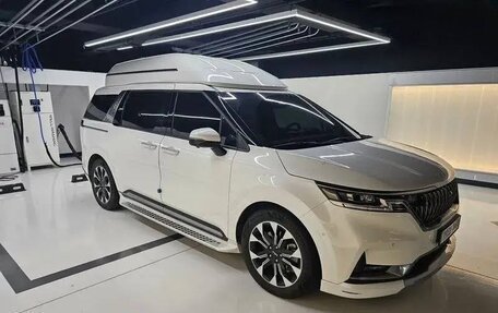 KIA Carnival, 2022 год, 3 300 000 рублей, 1 фотография